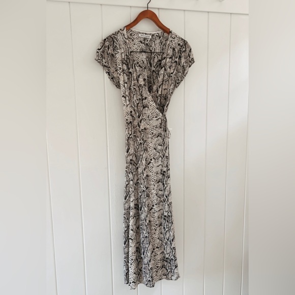 Reformation Snake Skin Wrap Tie Midi Dress Women Medium Animal Print Viscose - Picture 5 of 11